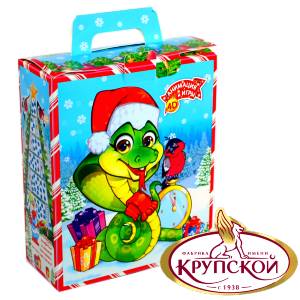 Сладкий новогодний подарок в картонной упаковке весом 650 грамм  в Коврове